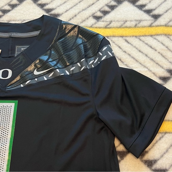 Nike Oregon ducks Football Jersey Black Game Day Tonal Wings & Chrome Diamond #1 - Picture 6 of 16